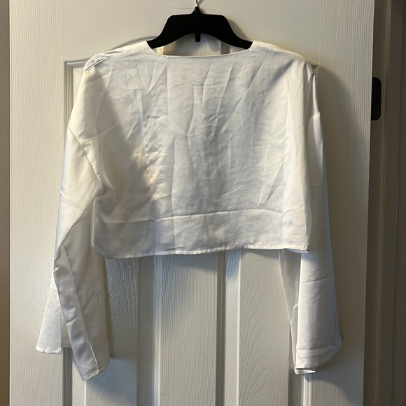 Nasty Girl white cropped top with wide sleeves size 6 (us) - Picture 5 of 6